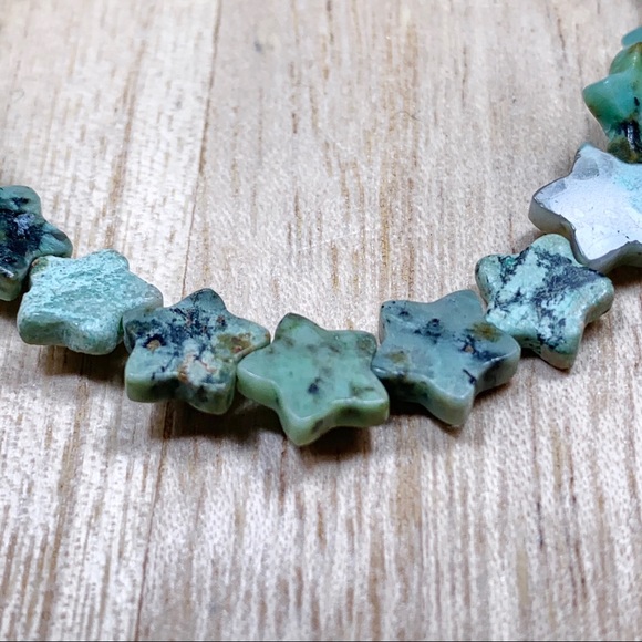 8mm Star-cut Turquoise Chakra Bracelet - Picture 8 of 9